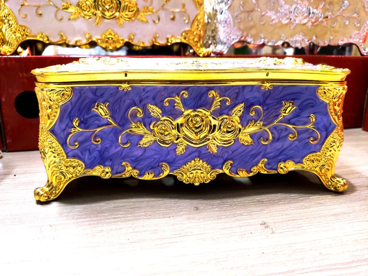 Gorgeous Premium Quality Car Tissue Box