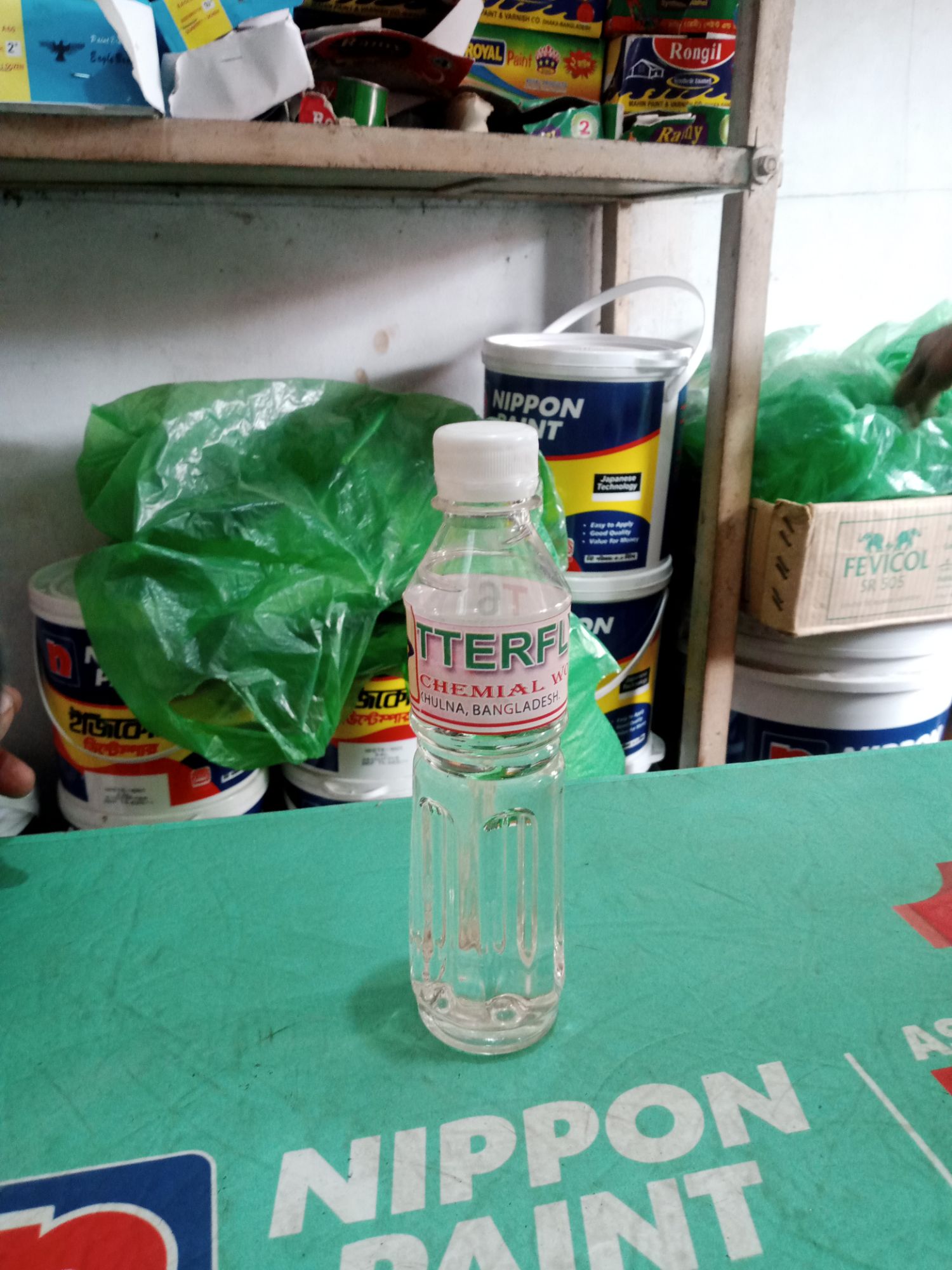 Thinner T6 Use With Enamel Paint, Random Local Brand, 500ml , 1 Ltr. 