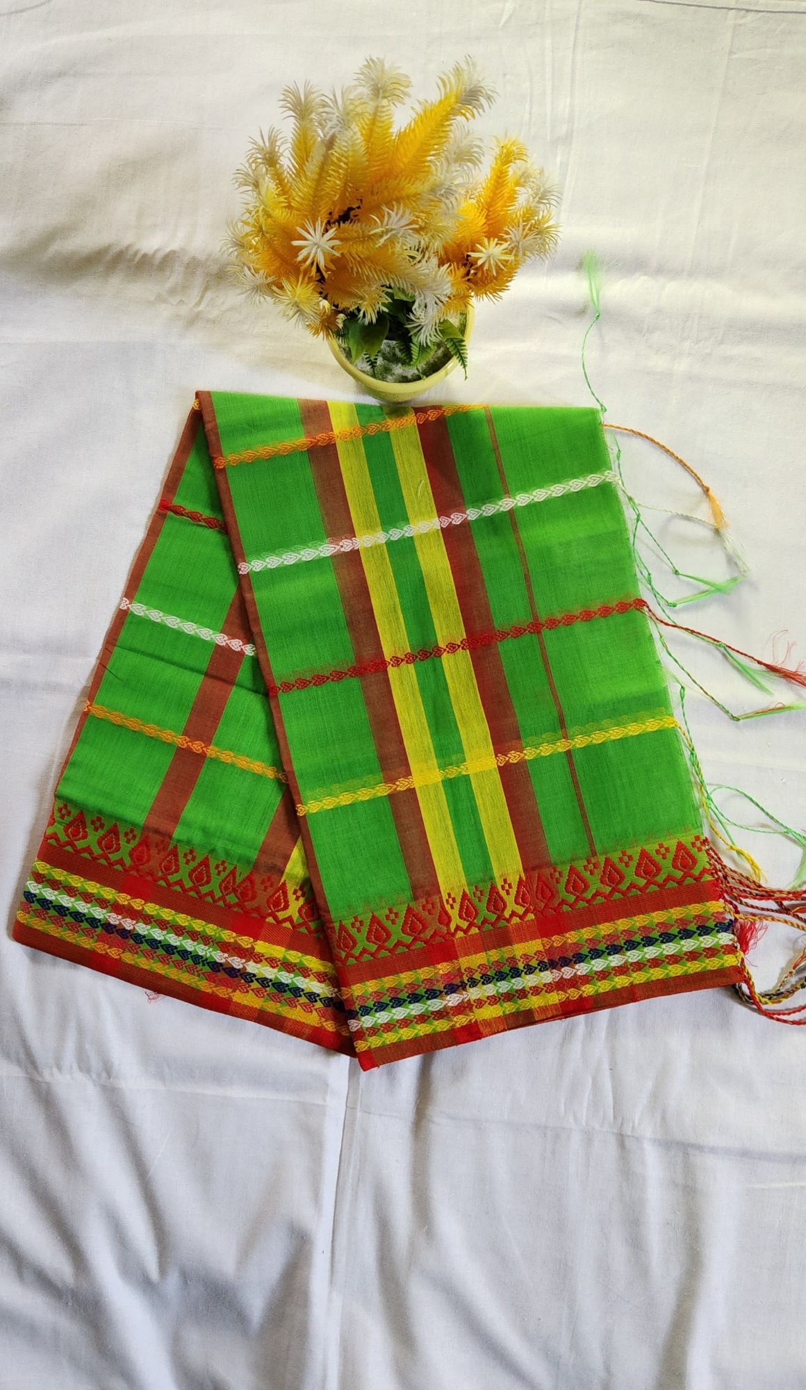 Baby Popcorn Dhupiyan saree. Color available High and export quality saree for baby 8 hand Tati saree made in sirajgonj. 