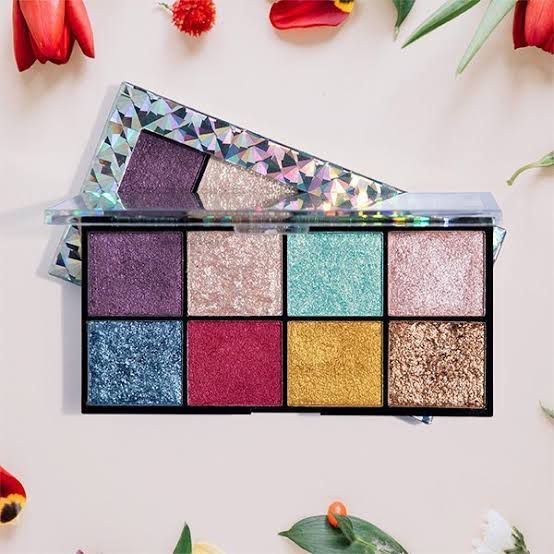 Technic Hot Foil Highly Pigmented 8 Color Eyeshadow Palette